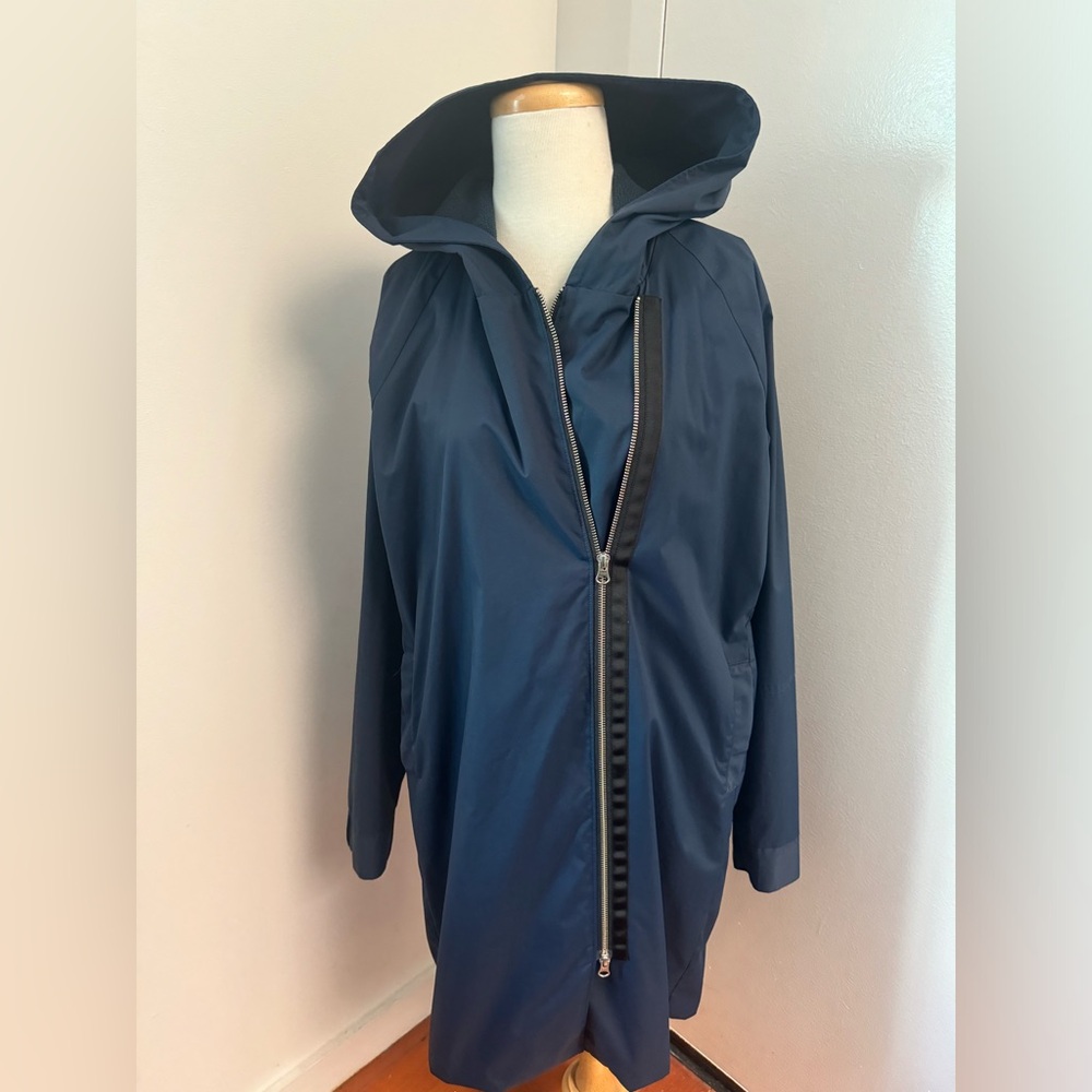 Lululemon Sz L Long Windbreaker Coat Rain Jacket Women's Blue Double Zips Hood